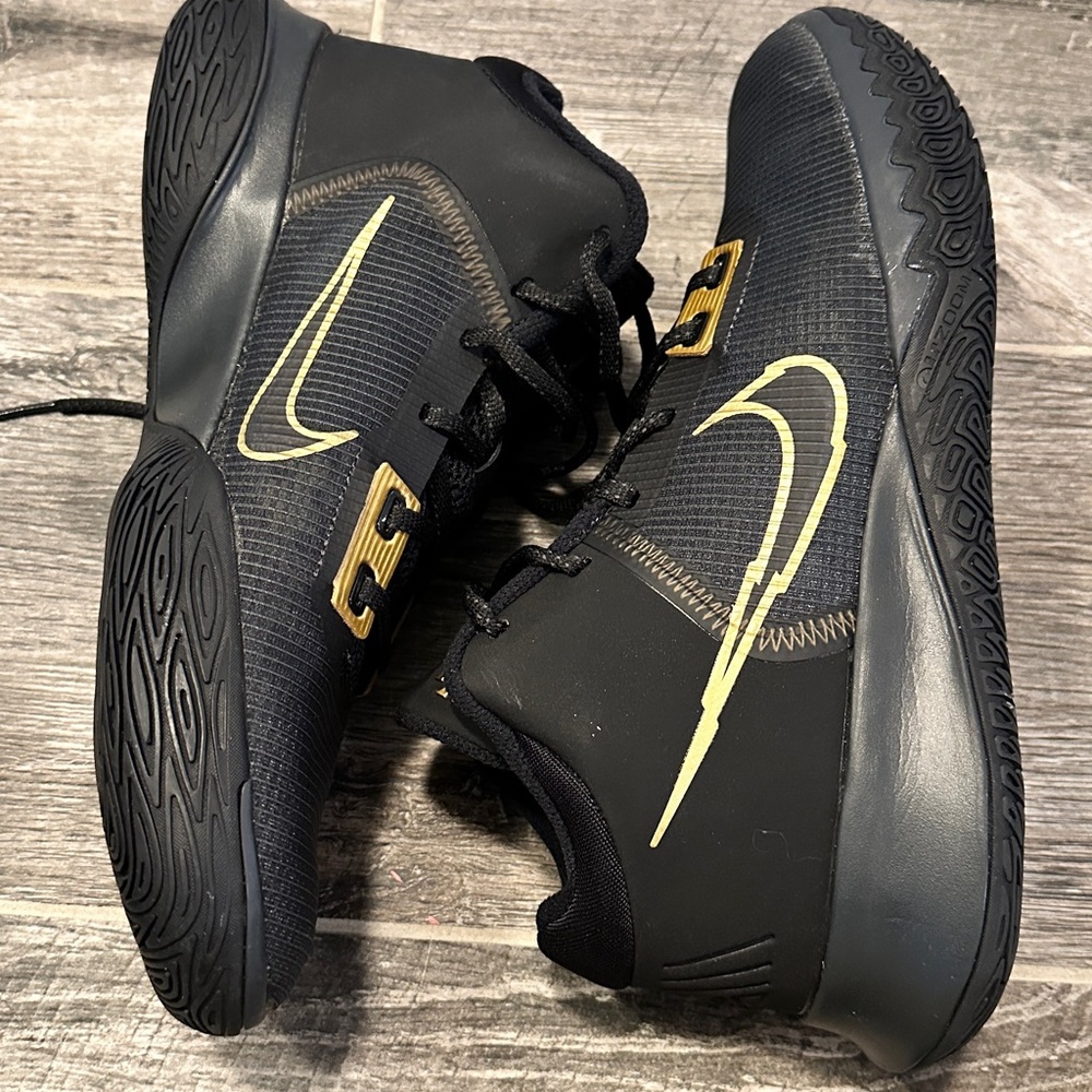 Nike Flytrap IV Black and Gold